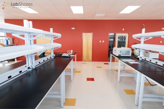 Biotech Startup Lab Incubator near Boston, MA